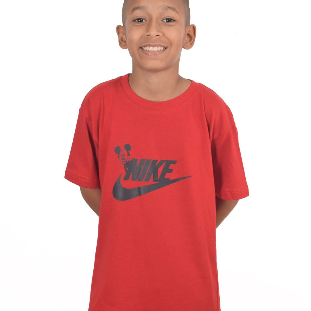 Camiseta roja Nike con Mickey